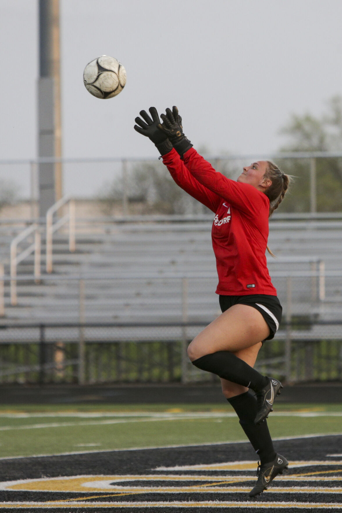 051022-qc-spt-assum-bed-soccer-12.jpg